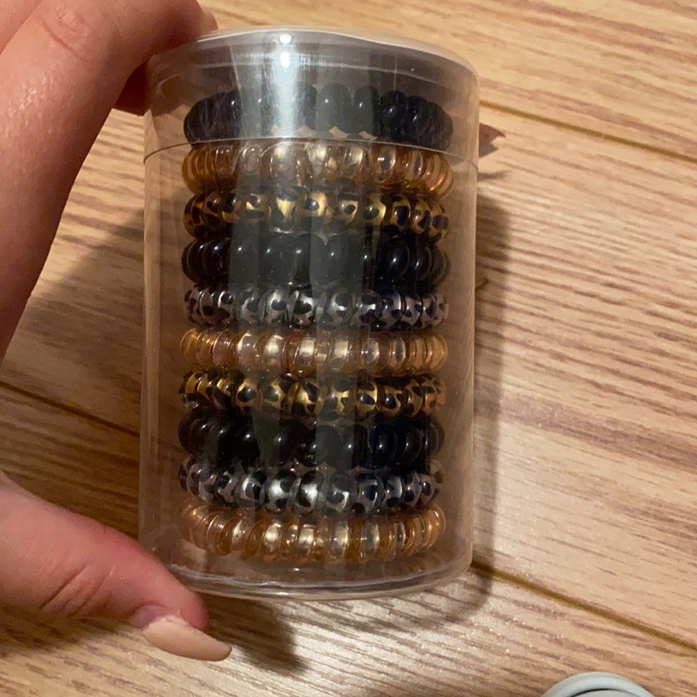 Brand new hair ties